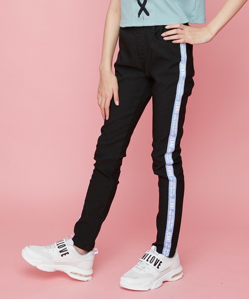 JENNI love（ジェニィラブ）の「サイドラインロゴブラックレギパン（その他パンツ・キッズ・ブラック/ミント/ラベンダー・130cm/140cm/150cm/160cm）」の3枚目の写真