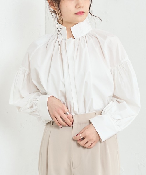 PUAL CE CIN（ピュアルセシン）の「【Du noir】スタンドカラーブラウス（シャツ/ブラウス・レディース・ブラック/オフホワイト/サックスブルー・FREE）」の4枚目の写真