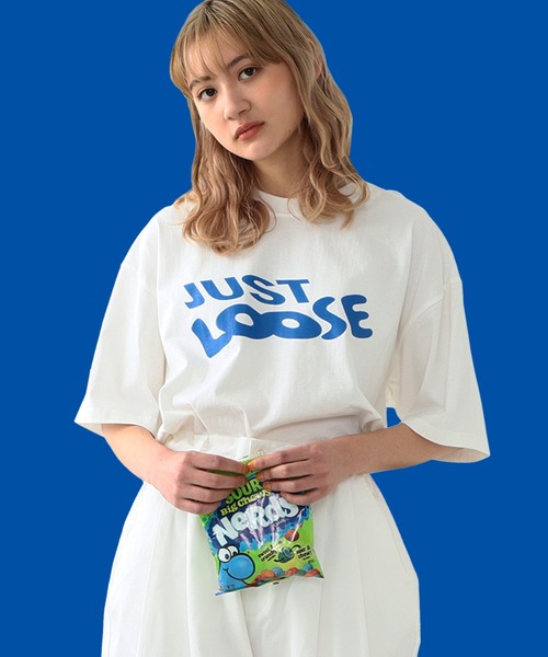 YUYA × BeAMS DOT（ユウヤバイビームスドット）の「YUYA × BeAMS DOT / “JUST LOOSE ”ロゴ Tシャツ（Tシャツ/カットソー・メンズ・ネイビー/ホワイト・MEDIUM/LARGE）」の2枚目の写真