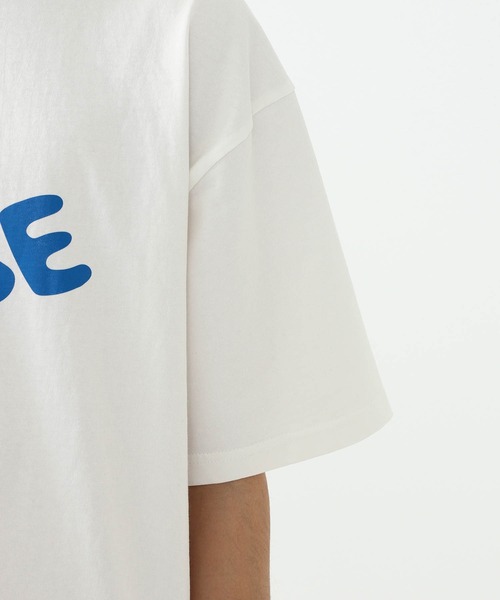 YUYA × BeAMS DOT（ユウヤバイビームスドット）の「YUYA × BeAMS DOT / “JUST LOOSE ”ロゴ Tシャツ（Tシャツ/カットソー・メンズ・ネイビー/ホワイト・MEDIUM/LARGE）」の8枚目の写真