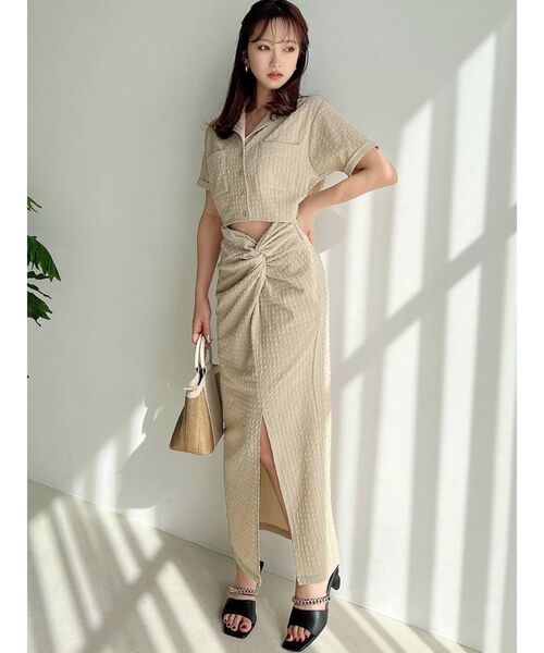 RESEXXY(リゼクシー)の「ハーフスリーブクロップドシャツ【セットアップ着用可能】(シャツ/ブラウス・レディース・その他1/ブラック/ベージュ・FREE)」の18枚目の写真