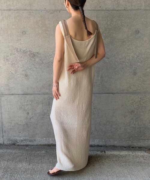 select MOCA by son(セレクトモカバイソン)の「2022 SS サマーニットキャミワンピース(ワンピース・レディース・ブラック/オフホワイト/ライトベージュ・FREE)」の6枚目の写真