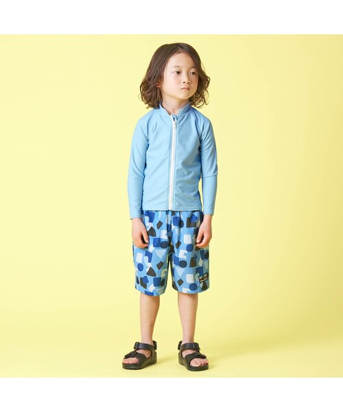 Ampersand（アンパサンド）の「ラッシュガード(男児)_UVカット（ラッシュガード・キッズ・ブラック/カーキ/ブルー/キャメル・90/100/110/120/80/130/140）」の10枚目の写真