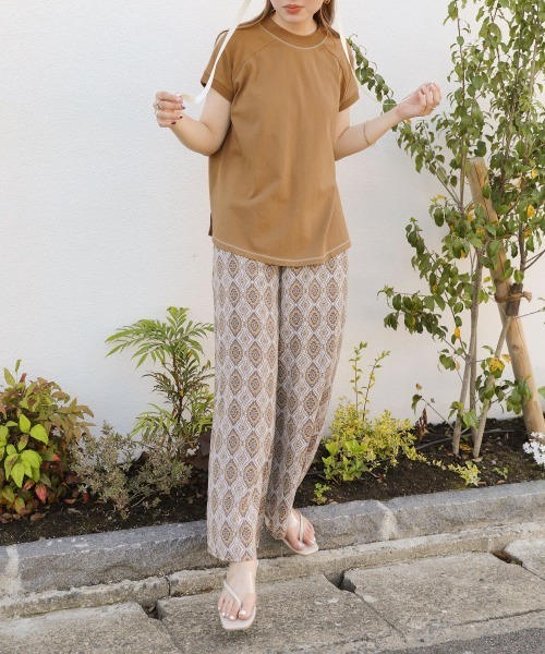 Bab（バブ）の「【USAコットン】【接触冷感・UVカット】プチハイネックカットソー（Tシャツ/カットソー・レディース・チャコールグレー/ブラック/ベージュ/オフホワイト/グリーン/モカ・FREE）」の7枚目の写真