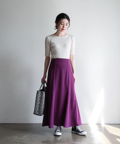 feepur（フェピュール）の「【ハンドウォッシャブル】カッティングショルダーハーフスリーブリブニット（ニット/セーター・レディース・ホワイト×ブラック/オレンジ/ホワイト×ピンク/オフホワイト/ブラック・MEDIUM）」の21枚目の写真