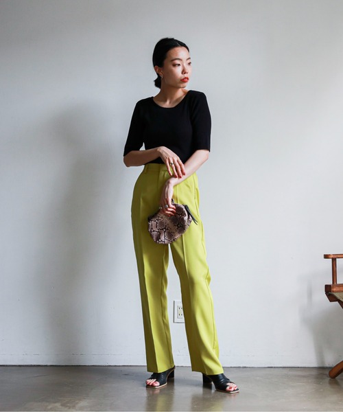 feepur（フェピュール）の「【ハンドウォッシャブル】カッティングショルダーハーフスリーブリブニット（ニット/セーター・レディース・ホワイト×ブラック/オレンジ/ホワイト×ピンク/オフホワイト/ブラック・MEDIUM）」の6枚目の写真