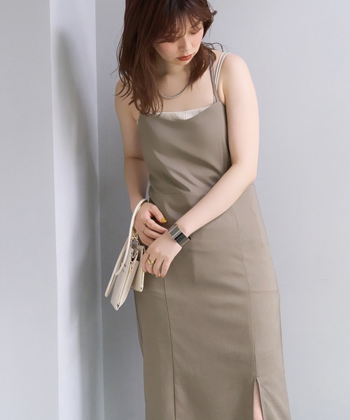 natural couture（ナチュラルクチュール）の「着こなし次第で自由自在 サイドスリットキャミワンピース（ワンピース・レディース・アイボリー/ブラック/グレイッシュベージュ・FREE）」の8枚目の写真