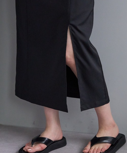 natural couture（ナチュラルクチュール）の「着こなし次第で自由自在 サイドスリットキャミワンピース（ワンピース・レディース・アイボリー/ブラック/グレイッシュベージュ・FREE）」の18枚目の写真