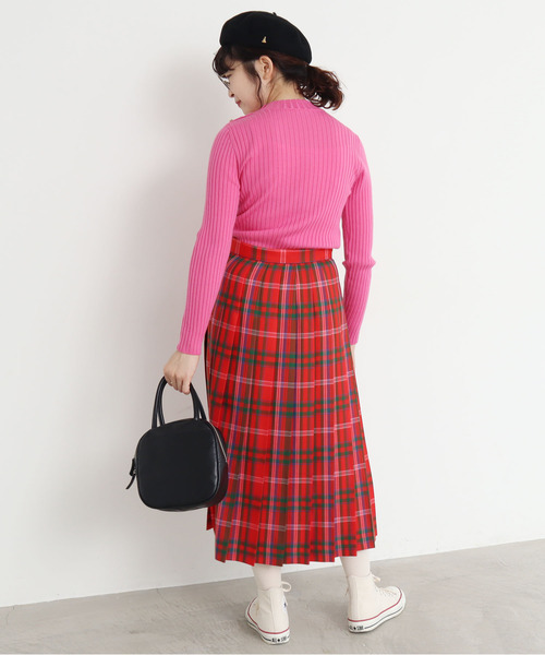 CHILD WOMAN（チャイルドウーマン）の「VICTORIA ワイドリブ肩釦ハイネックプルオーバー（ニット/セーター・レディース・レッド/ネイビー/グリーン/ピンク・FREE）」の9枚目の写真