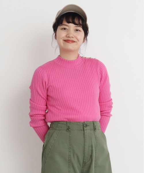 CHILD WOMAN（チャイルドウーマン）の「VICTORIA ワイドリブ肩釦ハイネックプルオーバー（ニット/セーター・レディース・レッド/ネイビー/グリーン/ピンク・FREE）」の10枚目の写真