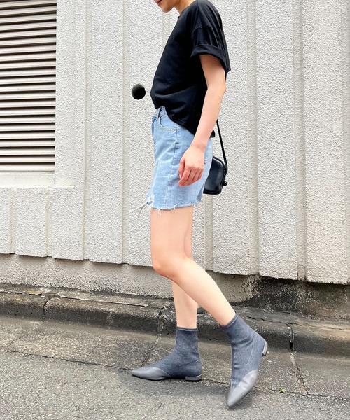 Jewelobe(ジュエローブ)の「バックカットオフTシャツ(Tシャツ/カットソー・レディース・ホワイト/ブラック/ベージュ・FREE)」の22枚目の写真