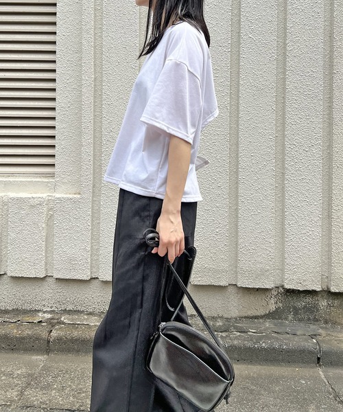 Jewelobe(ジュエローブ)の「バックカットオフTシャツ(Tシャツ/カットソー・レディース・ホワイト/ブラック/ベージュ・FREE)」の11枚目の写真