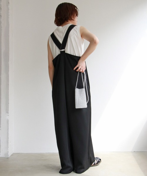 notch.(ノッチ)の「アシメトリーサロペット(サロペット/オーバーオール・レディース・ブラック/ベージュ・TM/M)」の3枚目の写真