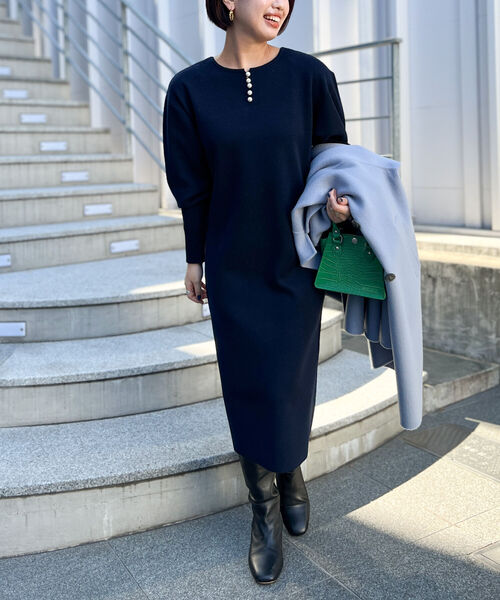 NOLLEY’S(ノーリーズ)の「◇【WEB限定】《手洗い可能》2WAYミラノリブパールワンピース(ワンピース・レディース・ブラック/ネイビー/オフホワイト/ブルー・38/36)」の4枚目の写真