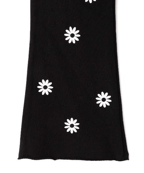 Chica（チカ）の「Chica/チカ/デイジースウェットフレアパンツ（その他パンツ・レディース・ブラック/グレー・1/2）」の12枚目の写真