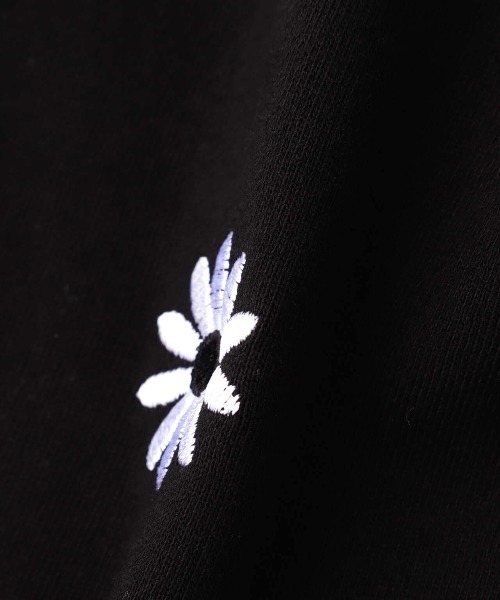 Chica（チカ）の「Chica/チカ/デイジースウェットフレアパンツ（その他パンツ・レディース・ブラック/グレー・1/2）」の13枚目の写真