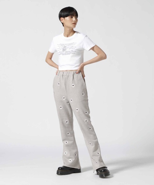 Chica（チカ）の「Chica/チカ/デイジースウェットフレアパンツ（その他パンツ・レディース・ブラック/グレー・1/2）」の16枚目の写真