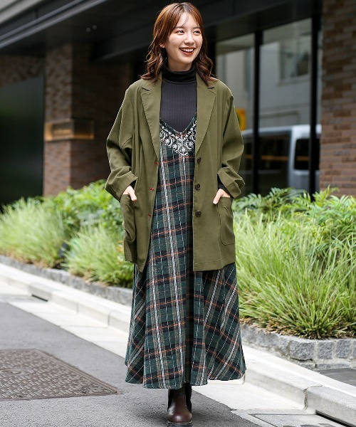 チチカカ（チチカカ）の「【大きいサイズ】スリットシングルジャケット（テーラードジャケット・レディース・チャコールグレー/カーキ/ベージュ・3L）」の10枚目の写真