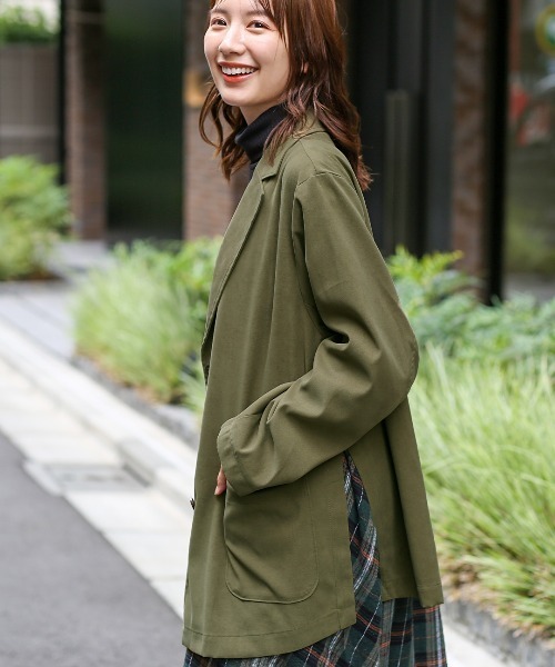 チチカカ（チチカカ）の「【大きいサイズ】スリットシングルジャケット（テーラードジャケット・レディース・チャコールグレー/カーキ/ベージュ・3L）」の11枚目の写真