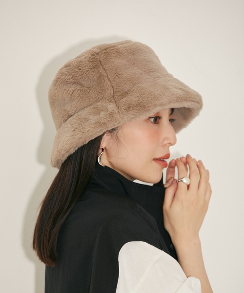 ふわふわフェイクファーバケットハット