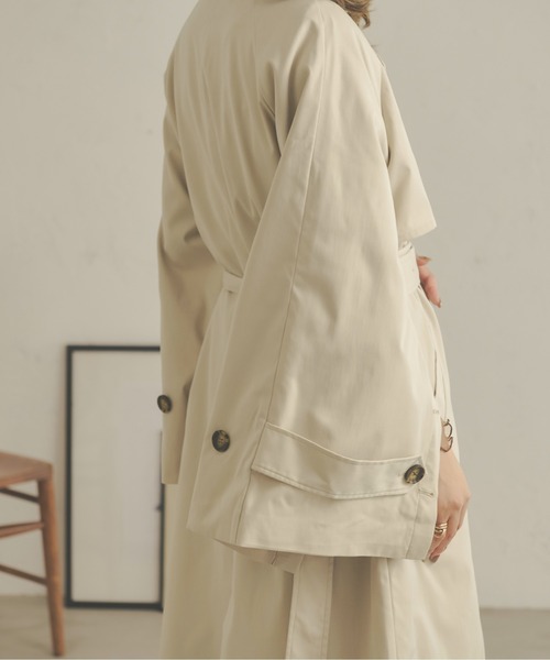Ambre Neige(アンブルネージュ)の「袖スリットトレンチコート/【WEB/EC限定商品】(トレンチコート・レディース・ベージュ/アイボリー・FREE)」の5枚目の写真