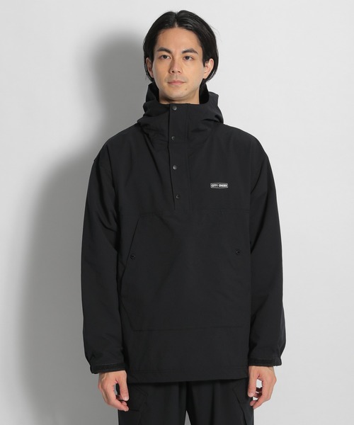 niko and...（ニコアンド）の「[CITY CREEK]フロントポケットアノラック（マウンテンパーカー・メンズ・オリーブ・MEDIUM）」の4枚目の写真