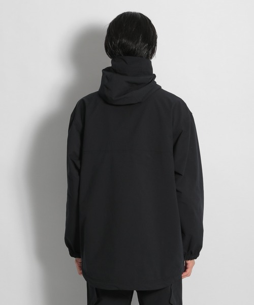 niko and...（ニコアンド）の「[CITY CREEK]フロントポケットアノラック（マウンテンパーカー・メンズ・オリーブ・MEDIUM）」の2枚目の写真