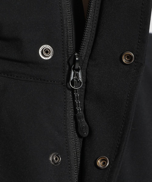 niko and...（ニコアンド）の「[CITY CREEK]フロントポケットアノラック（マウンテンパーカー・メンズ・オリーブ・MEDIUM）」の7枚目の写真