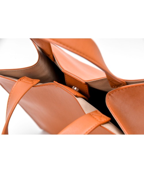 Rename（リネーム）の「Rename フェイクレザー スクエア シンプル ミニ ワンハンドル ハンドバッグ（トートバッグ・レディース・ブラック/グリーン/キャメル/グレー/ブラウン系その他/グレイッシュベージュ・FREE）」の17枚目の写真