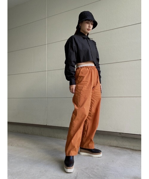 AMAIL（アマイル）の「Cropd minimam shirt（シャツ/ブラウス・レディース・ブルー/ブラック/ホワイト・FREE）」の14枚目の写真