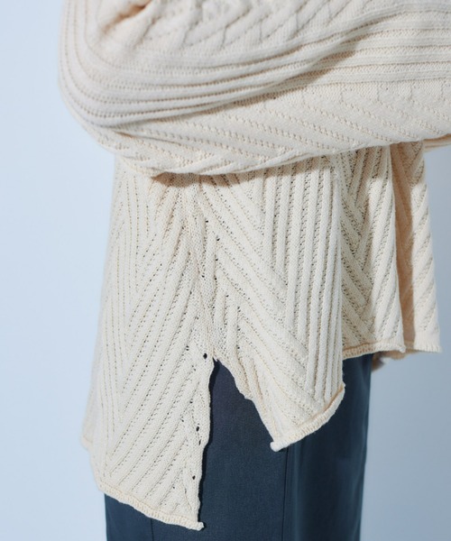 ECRIRE（エクリール）の「Ｖネック リラックスニット（ニット/セーター・レディース・ベージュ/オレンジ/ブラウン/アイボリー・M/L）」の7枚目の写真