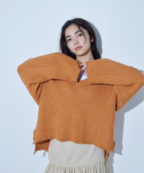 ECRIRE（エクリール）の「Ｖネック リラックスニット（ニット/セーター・レディース・ベージュ/オレンジ/ブラウン/アイボリー・M/L）」の10枚目の写真