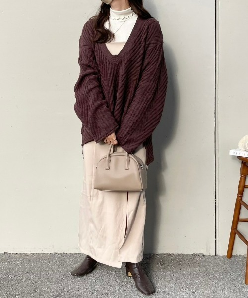 ECRIRE（エクリール）の「Ｖネック リラックスニット（ニット/セーター・レディース・ベージュ/オレンジ/ブラウン/アイボリー・M/L）」の15枚目の写真