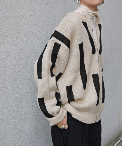 Marient(マリエント)の「スティックZIPニットカーディガン(カーディガン/ボレロ・レディース・ベージュ/ブラック・FREE)」の2枚目の写真