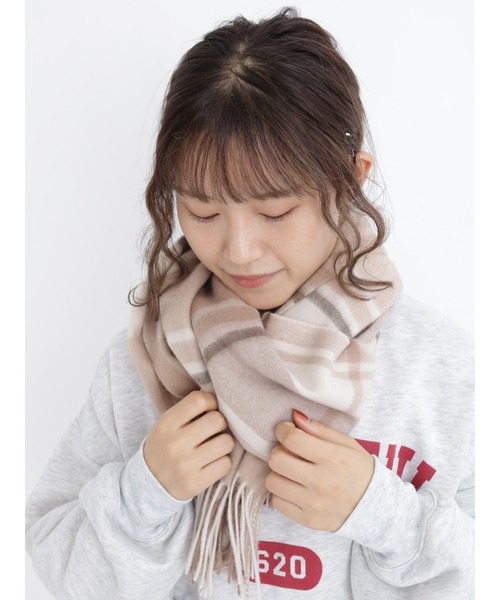 Samansa Mos2（サマンサ モスモス）の「ウールチェックマフラー（マフラー・レディース・レッド/ベージュ/ミント/モカ・ﾌﾘ-）」の3枚目の写真