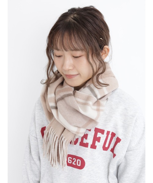 Samansa Mos2（サマンサ モスモス）の「ウールチェックマフラー（マフラー・レディース・レッド/ベージュ/ミント/モカ・ﾌﾘ-）」の5枚目の写真