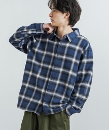 Rocky Monroe（ロッキーモンロー）の「日本製 オーバーサイズ ゆったりシルエット レギュラーカラー オンブレチェックシャツ（シャツ/ブラウス）」