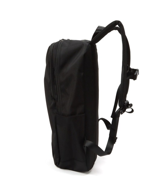 LAKOLE（ラコレ）の「スクエアリュックサック / 177621（バックパック/リュック・メンズ・ブラック/チャコール・FREE）」の3枚目の写真