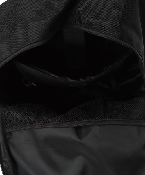 LAKOLE（ラコレ）の「スクエアリュックサック / 177621（バックパック/リュック・メンズ・ブラック/チャコール・FREE）」の11枚目の写真