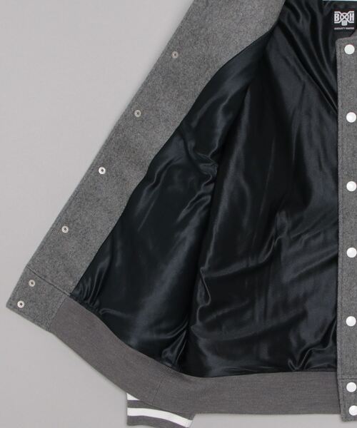 WHIZLIMITED（ウィズリミテッド）の「STA JACKET / WHIZLIMITED x BOUNTY HUNTER（スタジャン・メンズ・グレー・LARGE）」の3枚目の写真