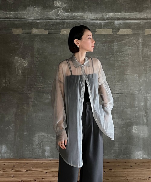 C75 サイズ　グレイッシュモカ セール】オーバーサイズシアーシャツ（シャツ/ブラウス）｜cona