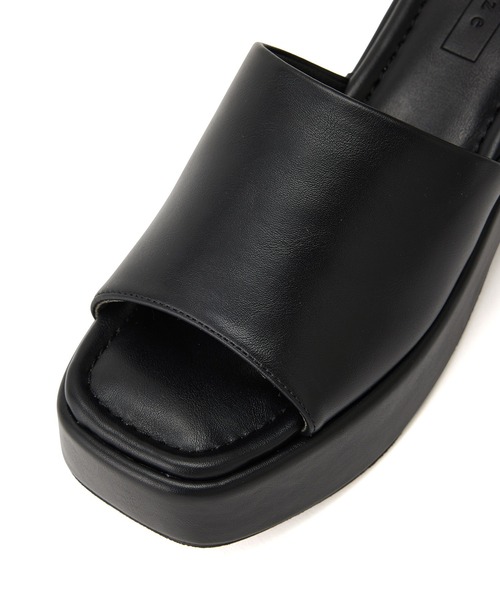 Juze（ジュゼ）の「バルキーウェッジサンダル（サンダル・レディース・ブラック/オフホワイト/イエロー・22.5cm/23.5cm/24.5cm）」の7枚目の写真