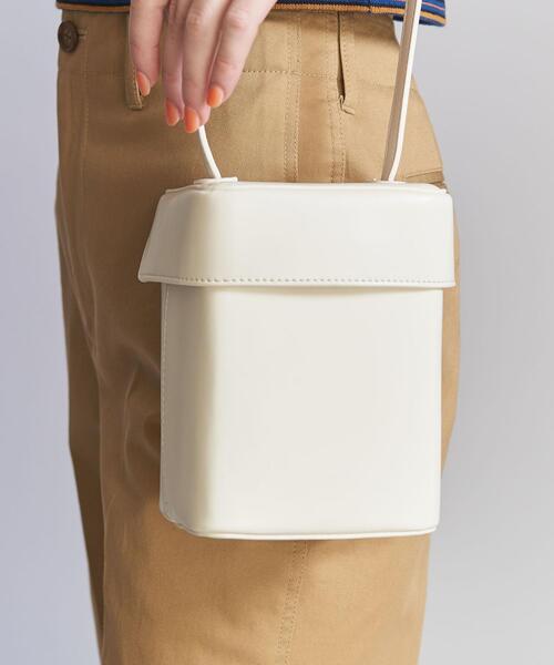 BEAUTY&YOUTH UNITED ARROWS（ビューティーアンドユースユナイテッドアローズ）の「ボックス ショルダーバッグ（ショルダーバッグ・レディース・ライラック/オフホワイト・FREE）」の3枚目の写真
