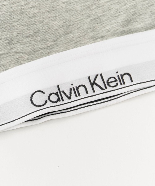 Calvin Klein（カルバン・クライン）の「Calvin Klein/カルバンクライン LGHT LINED BRALETTE リピートロゴ レーサーバック ブラレット（スポーツブラ・レディース・ブラック/グレー/ホワイト/ブラック系/ライム・L/S/M/XL/XS）」の10枚目の写真