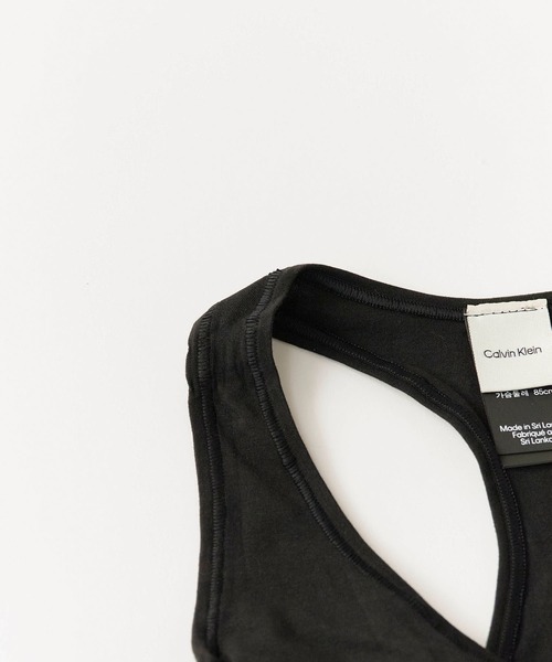 Calvin Klein（カルバン・クライン）の「Calvin Klein/カルバンクライン LGHT LINED BRALETTE リピートロゴ レーサーバック ブラレット（スポーツブラ・レディース・ブラック/グレー/ホワイト/ブラック系/ライム・L/S/M/XL/XS）」の14枚目の写真