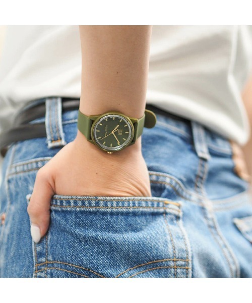ICE WATCH（アイスウォッチ）の「※入荷禁止「Ice-Watch アイスウォッチ」ICE solar power - カーキ - スモール - 3H（アナログ腕時計・レディース・カーキ・SMALL）」の7枚目の写真