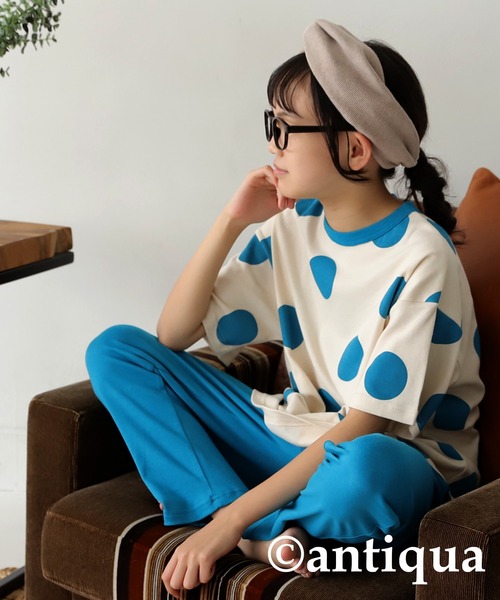 antiqua（アンティカ）の「ドット柄半袖ルームウェア（Tシャツ/カットソー・キッズ・ブルー/ブラック・150/140/160/120/130/110）」の2枚目の写真