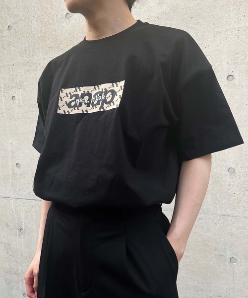 ANAP(アナップ)の「UNISEX対応 モノグラムボックスロゴプリントTシャツ【親子・ジュニアお揃い】(Tシャツ/カットソー・レディース・ブラック/ホワイト・M/L)」の2枚目の写真