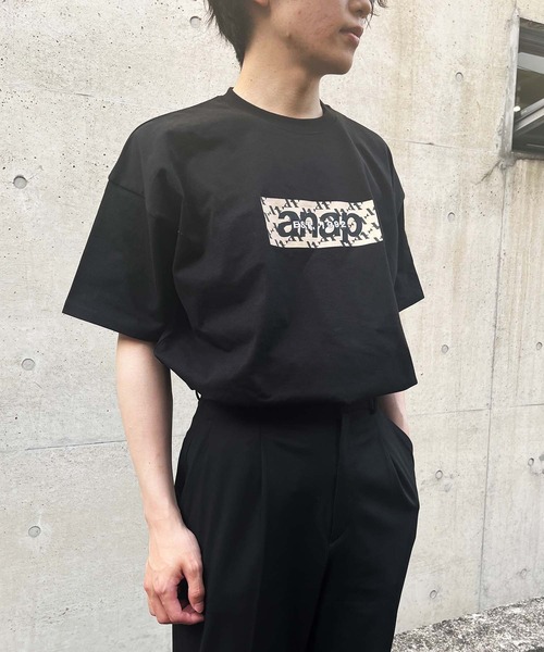 ANAP(アナップ)の「UNISEX対応 モノグラムボックスロゴプリントTシャツ【親子・ジュニアお揃い】(Tシャツ/カットソー・レディース・ブラック/ホワイト・M/L)」の3枚目の写真