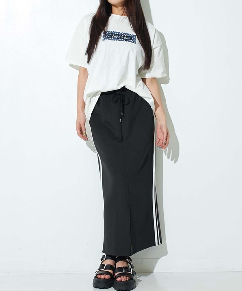 ANAP(アナップ)の「UNISEX対応 モノグラムボックスロゴプリントTシャツ【親子・ジュニアお揃い】(Tシャツ/カットソー・レディース・ブラック/ホワイト・M/L)」の22枚目の写真